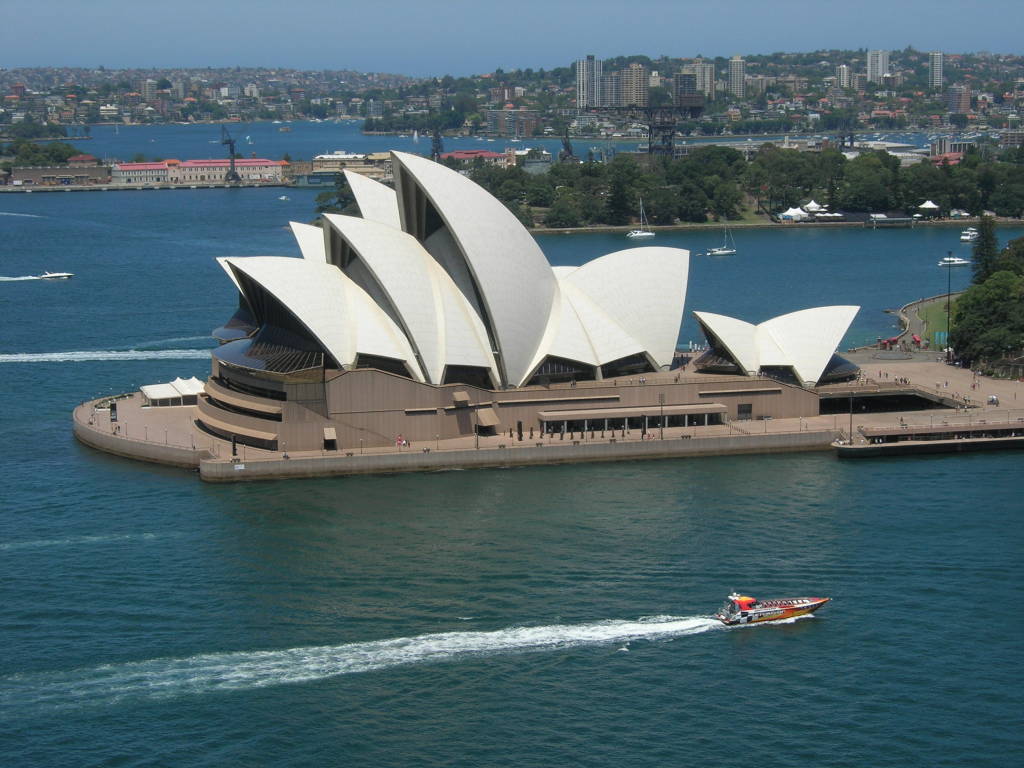 Scaled image 0300_0331_opera_house.jpg 