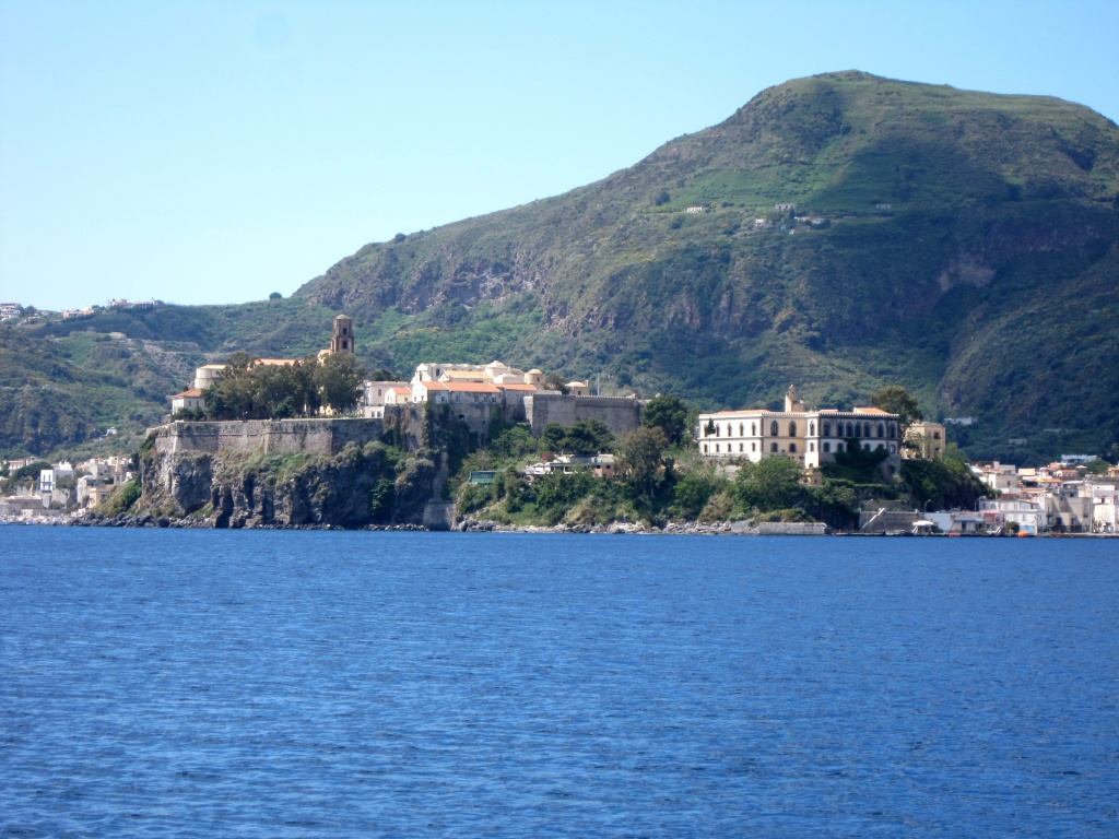 Scaled image 0603_festung_lipari.jpg 